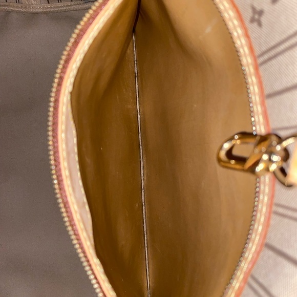 **SOLD**Louis Vuitton Neverfull GM Monogram Tote - Picture 8 of 16